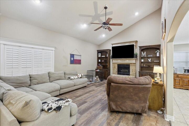 Property Photo: 214 Fernwood Street TX 77611