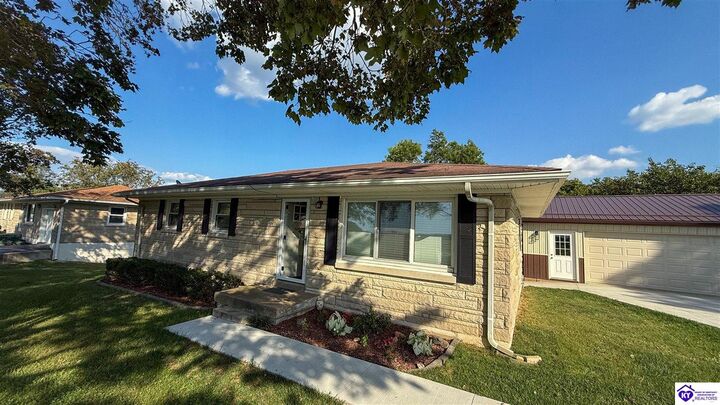 Property Photo:  4870 Old State Road  KY 40108