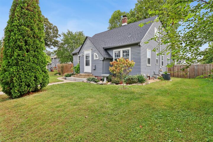 Property Photo:  1924 2nd Street  IA 50220 