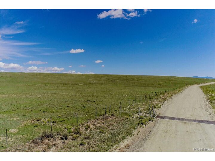 Property Photo: 423 Cr-24 CO 80440