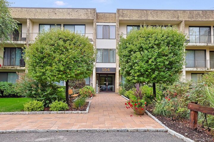 Property Photo: 154 Overlook Avenue 1A NY 10566