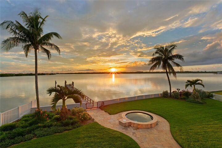 8488 35th Avenue N  St Petersburg FL 33710 photo