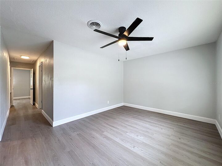 Property Photo:  612 Acapulca Way  FL 32714 