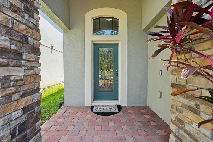 Property Photo:  5128 Ravena Avenue W  FL 34771 