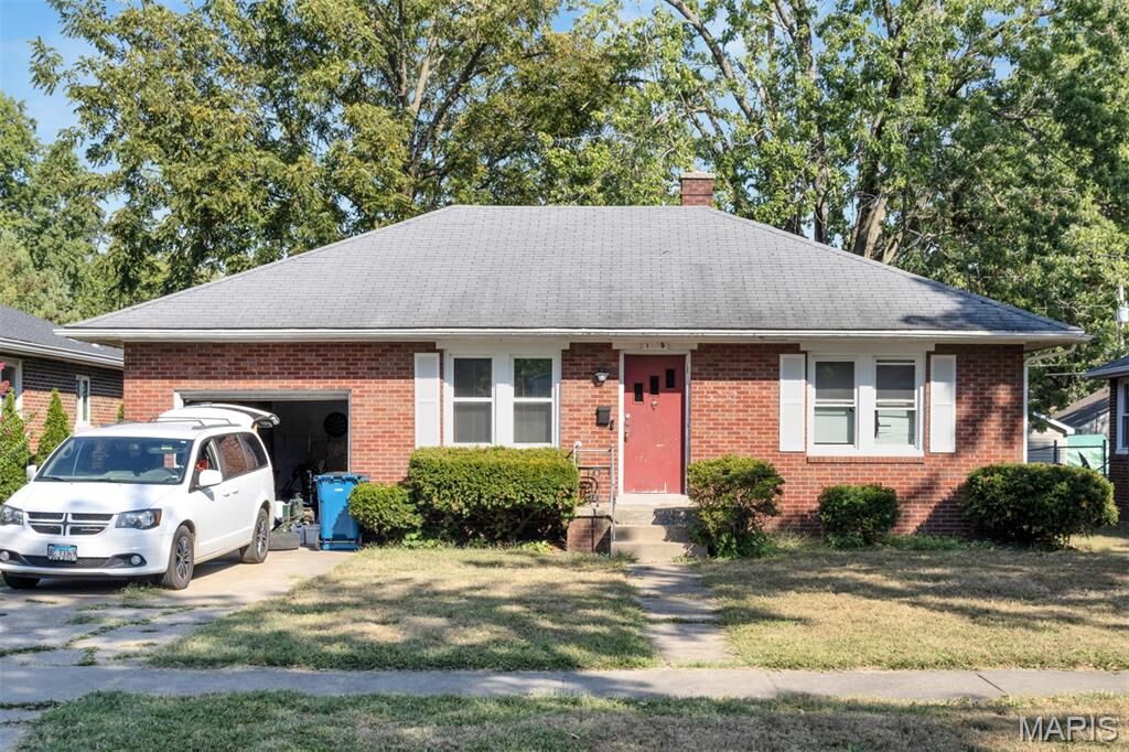 Property Photo:  1809 Olive Street  IL 62249 