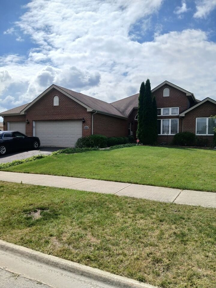 5319 Northwind Drive  Richton Park IL 60471 photo