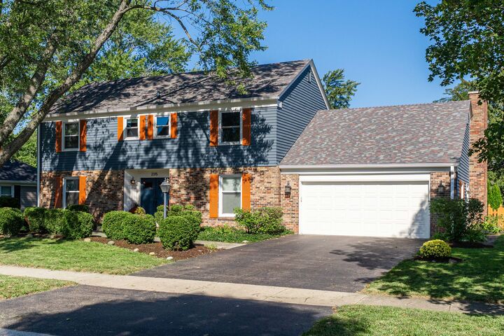 Property Photo:  2315 Wyckwood Drive  IL 60506 