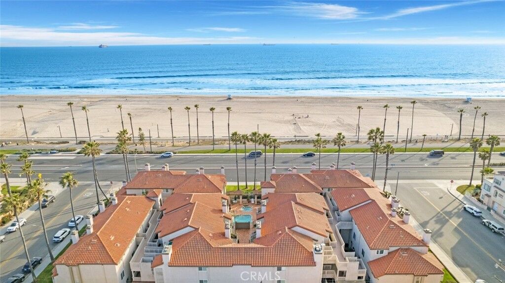 Property Photo:  1400 Pacific Coast 305  CA 92648 