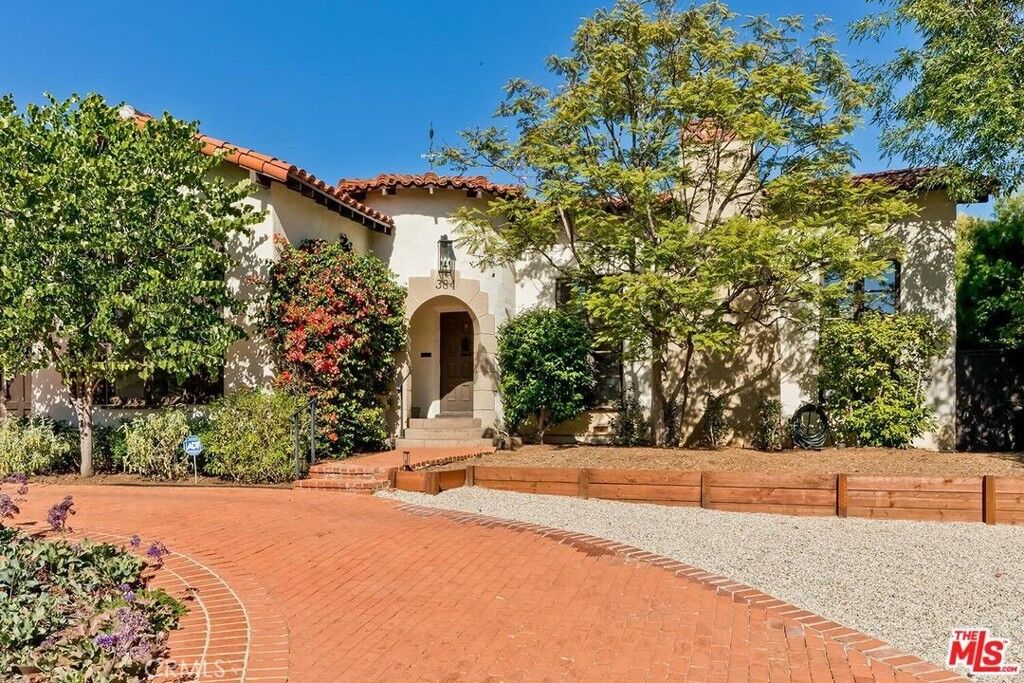 Property Photo:  384 N Bonhill Road  CA 90049 