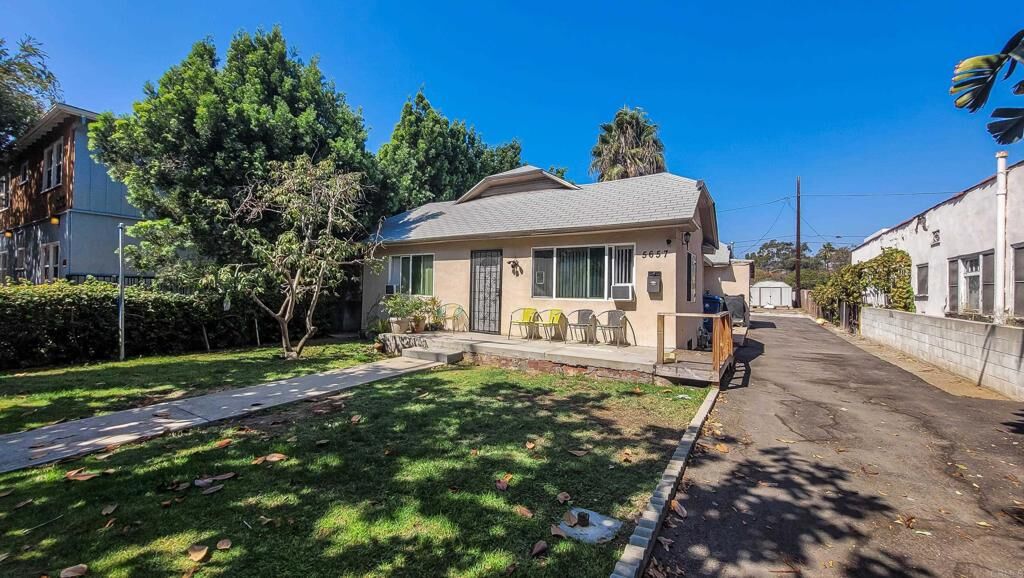 Property Photo:  5657 Fountain Ave  CA 90028 