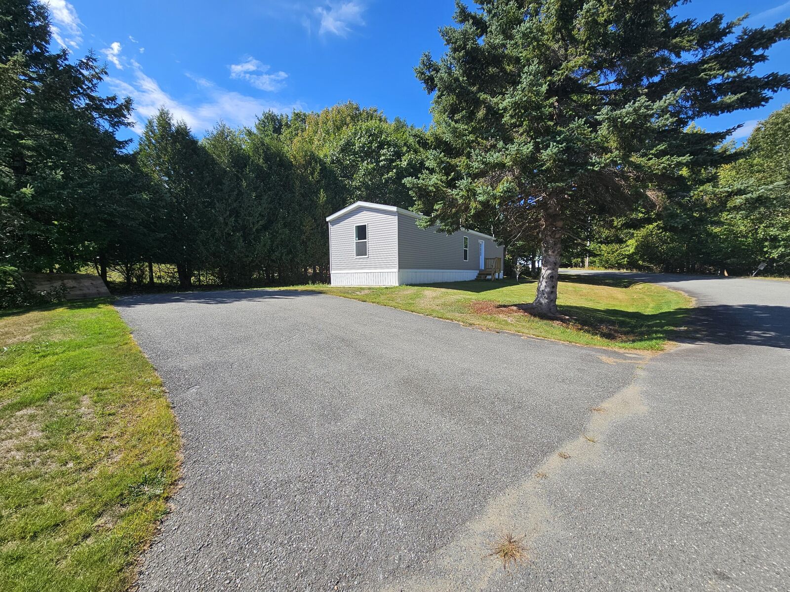 Property Photo:  54 Robin Hood Circle  ME 04416 