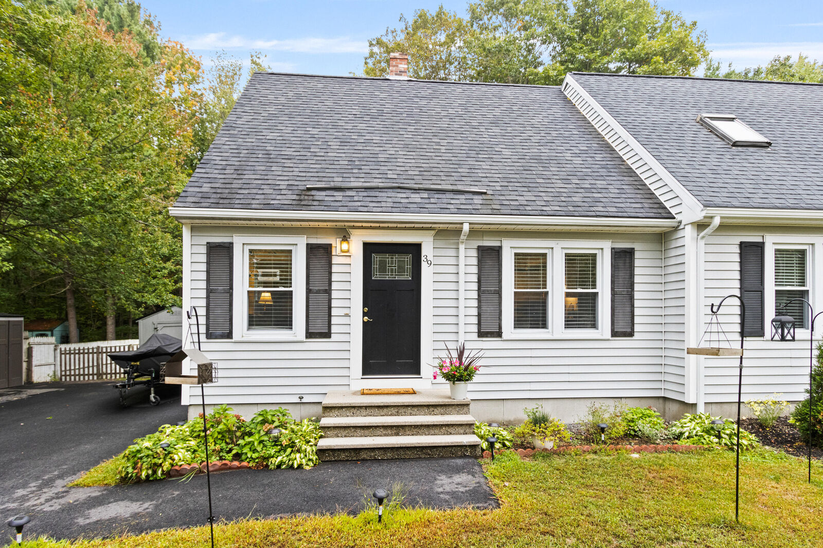Property Photo:  39 Skyline Drive  ME 04072 