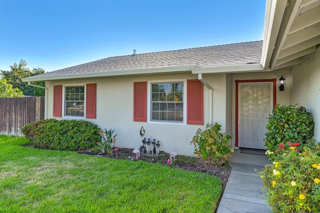 Property Photo: 7101 Thomas Drive CA 95660