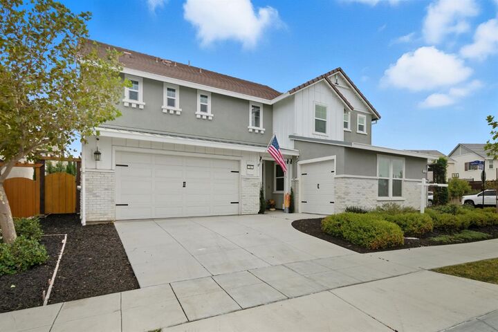 Property Photo:  36 E Cataldi Avenue  CA 95391 