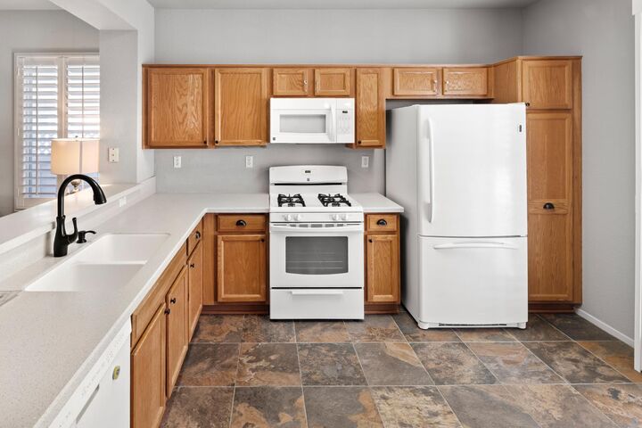 Property Photo:  2320 Winding Way  CA 95648 