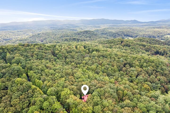 Property Photo:  641 Dover Highlands Trail  GA 30540 