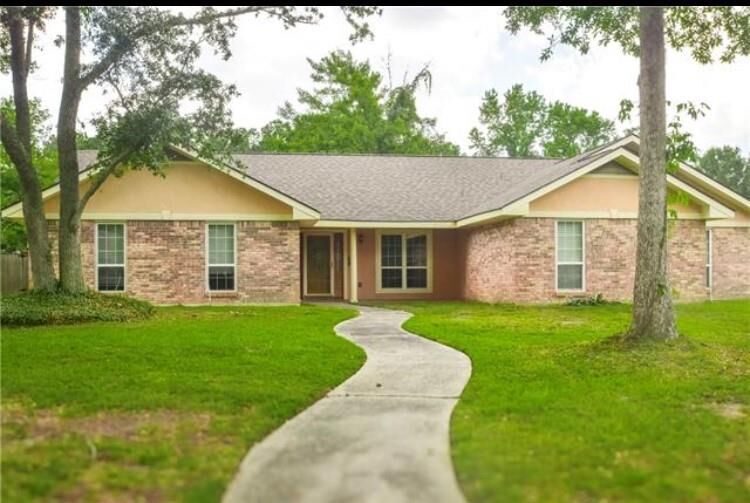 Property Photo: 107 Norfolk Court LA 70461