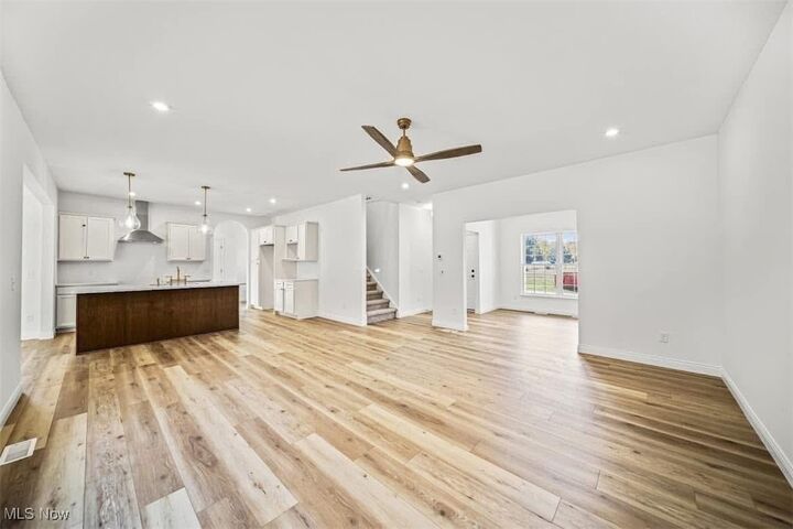 Property Photo:  9124 Kingfisher Court  OH 44060 