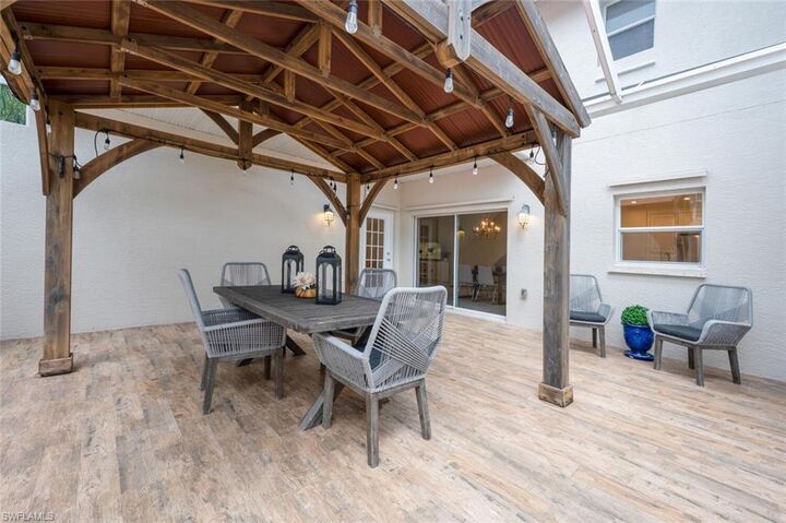 Property Photo:  4251 Covey Cir 17C  FL 34109 