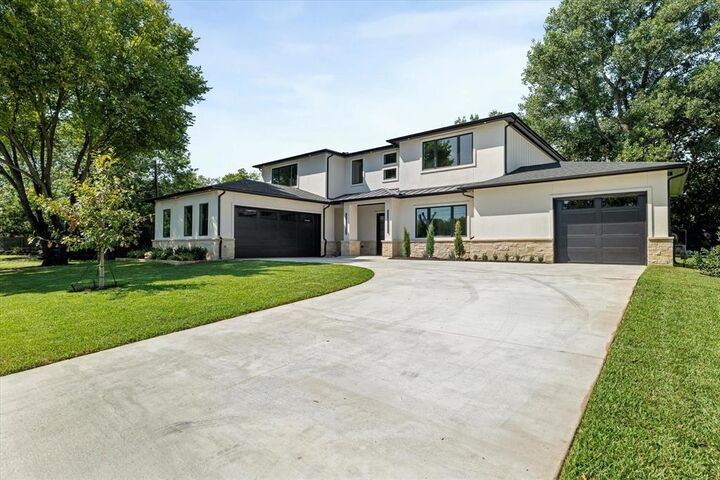 Property Photo: 2912 Sutton Place TX 76092