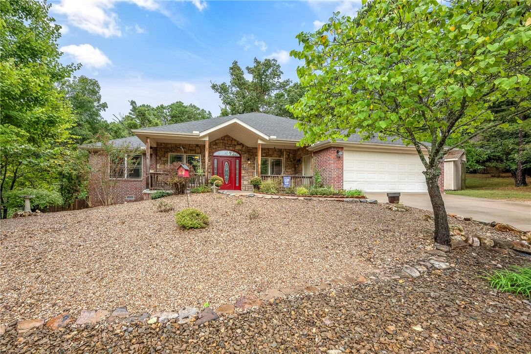 Property Photo:  6 Hallock Drive  AR 72714