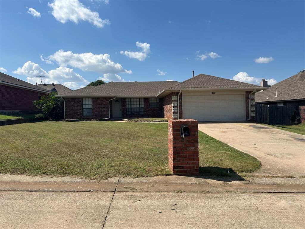 Property Photo: 1917 Overland Trail OK 73020