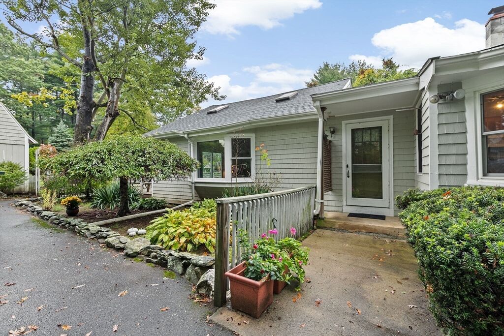 Property Photo:  489 Flagg Street  MA 02324 