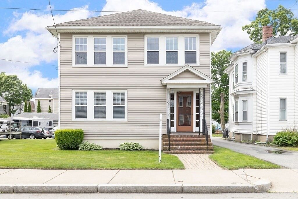 Property Photo:  62 Vernon St. 62  MA 02453 