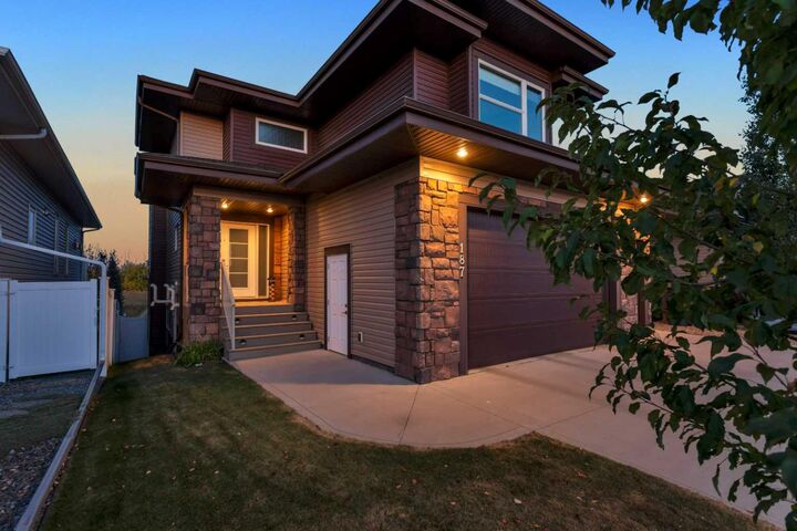 Property Photo:  187 Vancouver Crescent  AB T4R 0P1 