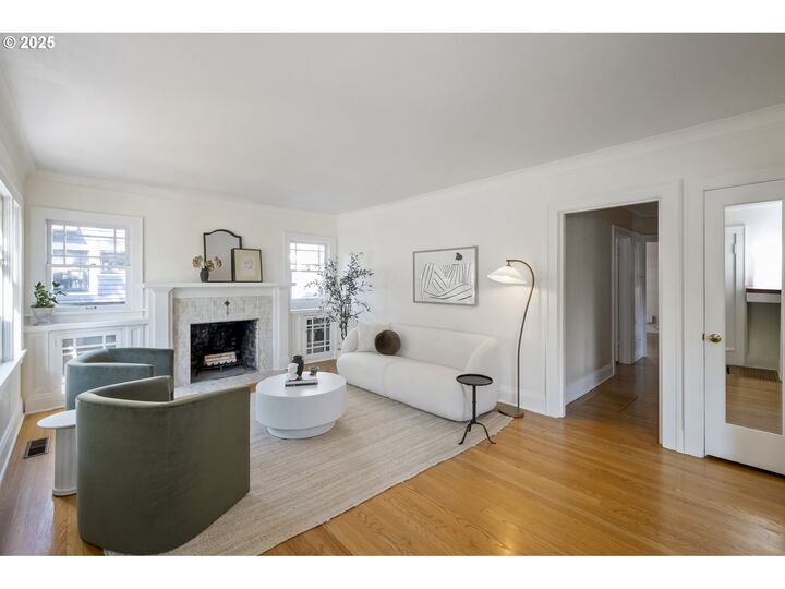 Property Photo:  3034 SE 26th Ave  OR 97202 