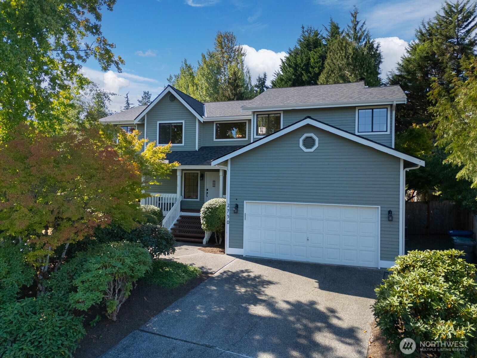 Property Photo:  2750  214th Street SW  WA 98036 