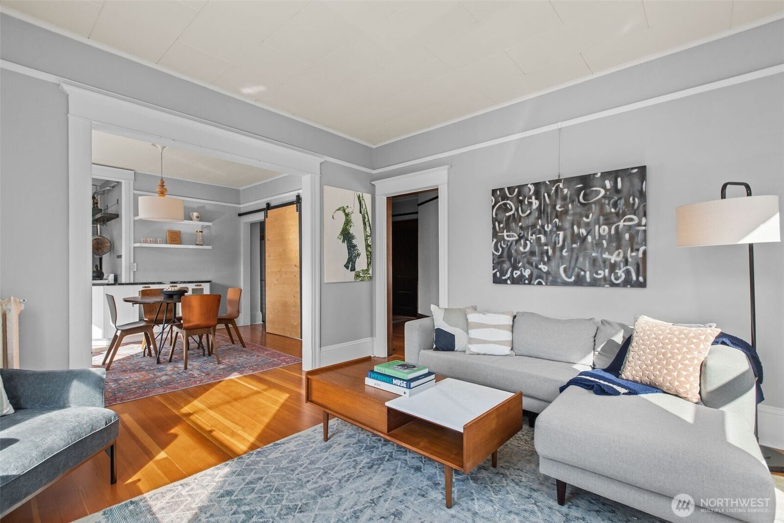 Property Photo:  1726  15th Avenue 15  WA 98122 