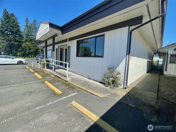 Property Photo:  451  Fifth Avenue  WA 98331 