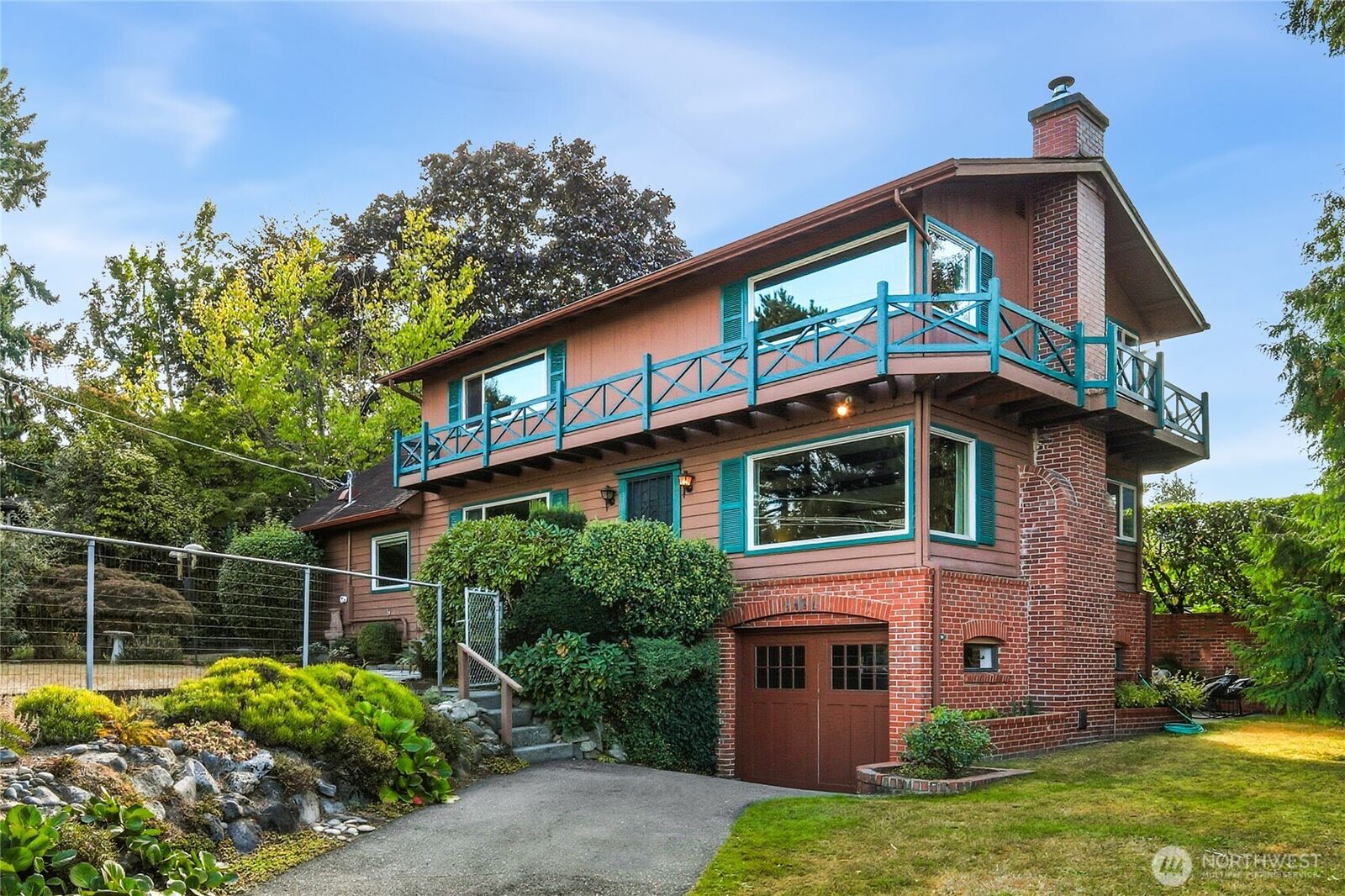 Property Photo:  4515 SW 100th Street  WA 98146 