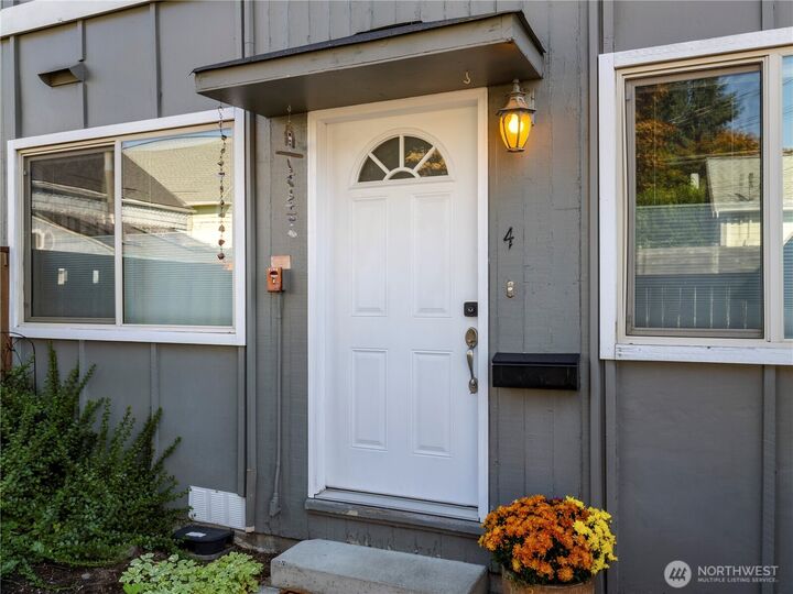 Property Photo:  708 N L Street 4  WA 98403 