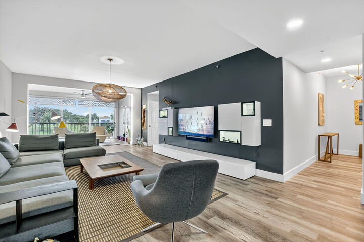 17047 Boca Club Blvd 162A  Boca Raton FL 33487 photo