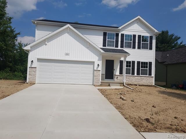 Property Photo:  824 Star Drive  MI 48423 
