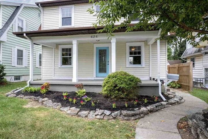 Property Photo:  624 Peacock Road  IN 47374 