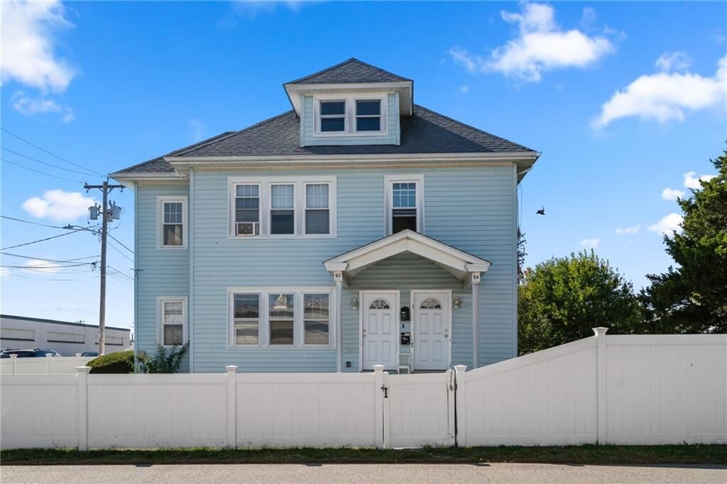 Property Photo:  92 India Street  RI 02860 
