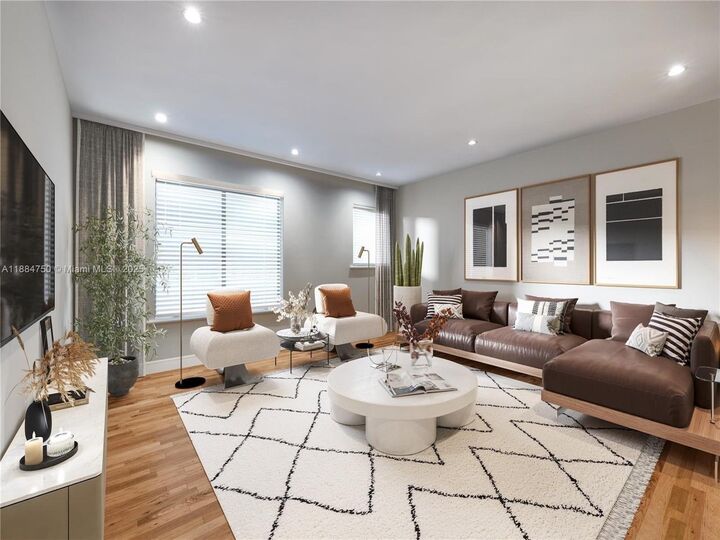 Property Photo: 1018 Meridian Ave 4 FL 33139