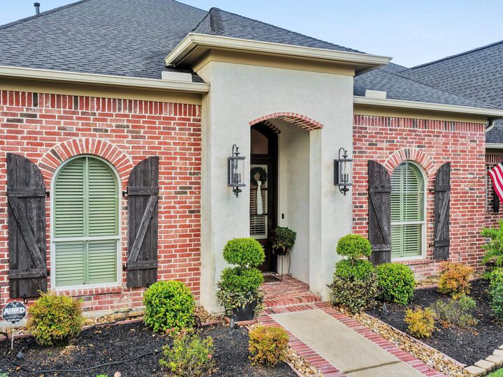 Property Photo:  5260 Fairmont Drive  TX 77706 