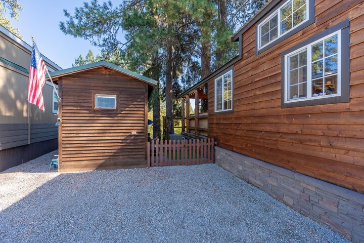 Property Photo:  157 S Tall Pine Loop  WA 99180 