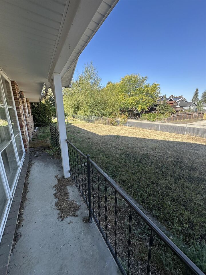 Property Photo: 3317 W 7th Ave WA 99224