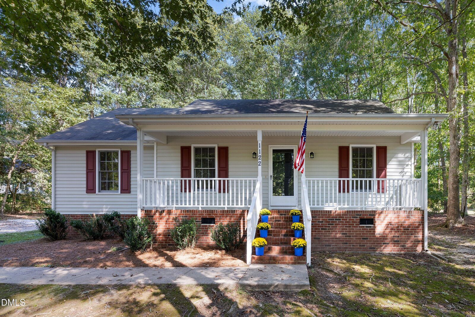 Property Photo: 1122 Country Club Lane NC 27597