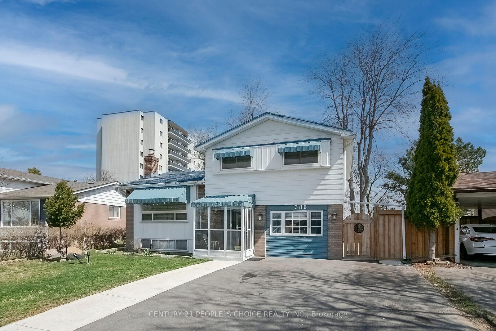Photo de la propriété:  380 Bartley Bull Parkway  ON L6W 2L8 