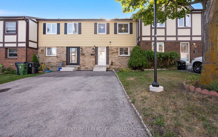 Property Photo:  57 Golden Appleway N/A 111  ON M3A 3P2 