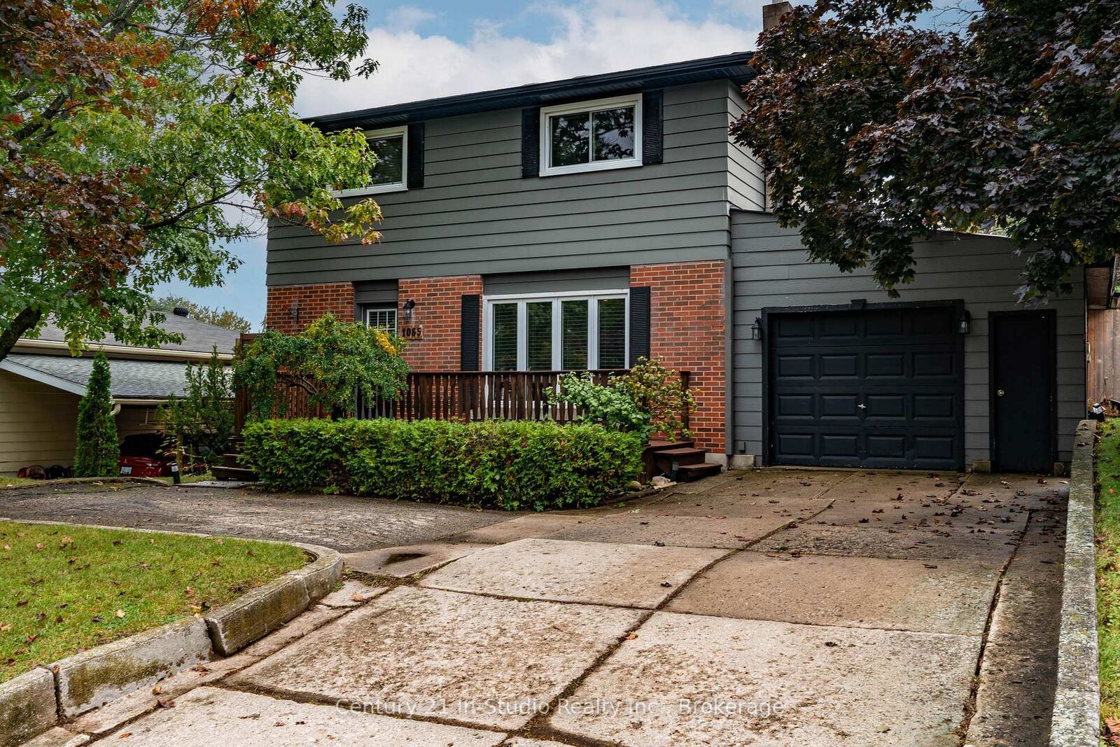 Photo de la propriété:  1065 10th Avenue E  ON N4K 3H9 