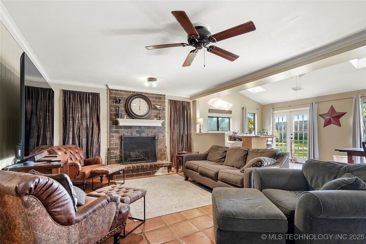 Property Photo:  7023 E 66th Court  OK 74133 