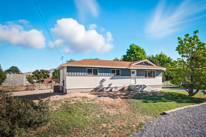 Property Photo:  149 E 200 St S  UT 84752 