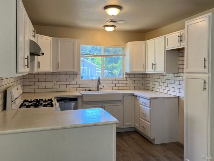Property Photo: 804 E Gobbi Street CA 95482